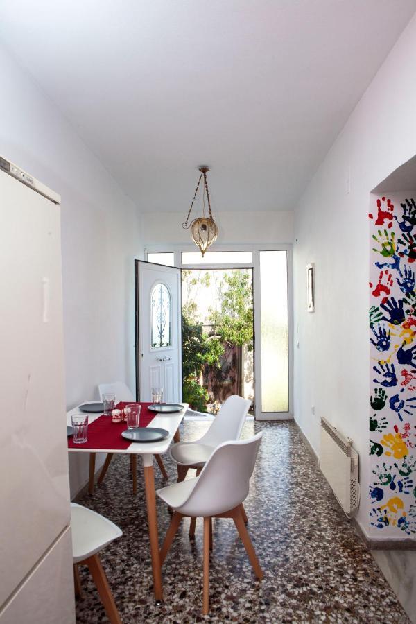 فيلا Family House In Lakones باليوكاستريتسا المظهر الخارجي الصورة